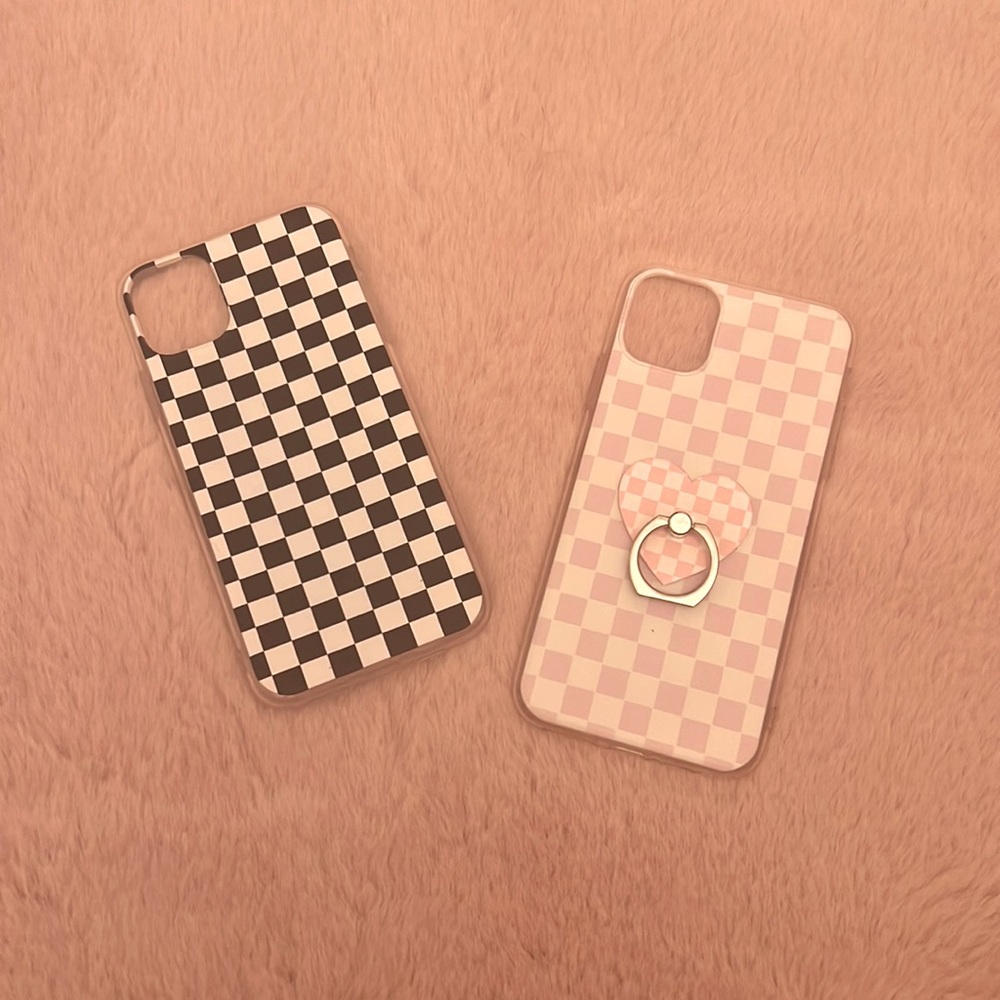 2 checkered iPhone 11 Pro Max ! Trendy cases
